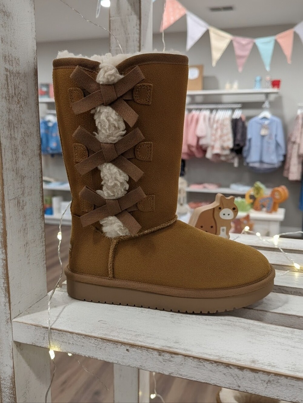 Koolaburra by UGG Kids/Youth Victoria Tall Boots Y 12